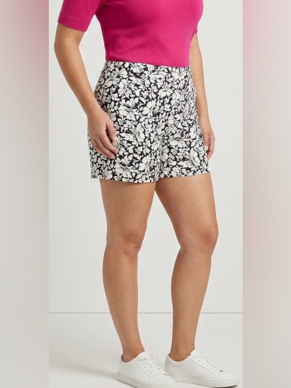 Banana Republic Floral Black and White Shorts EUC - Picture 1 of 4